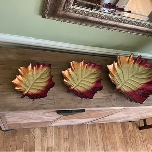 Set of of gold/red leaves